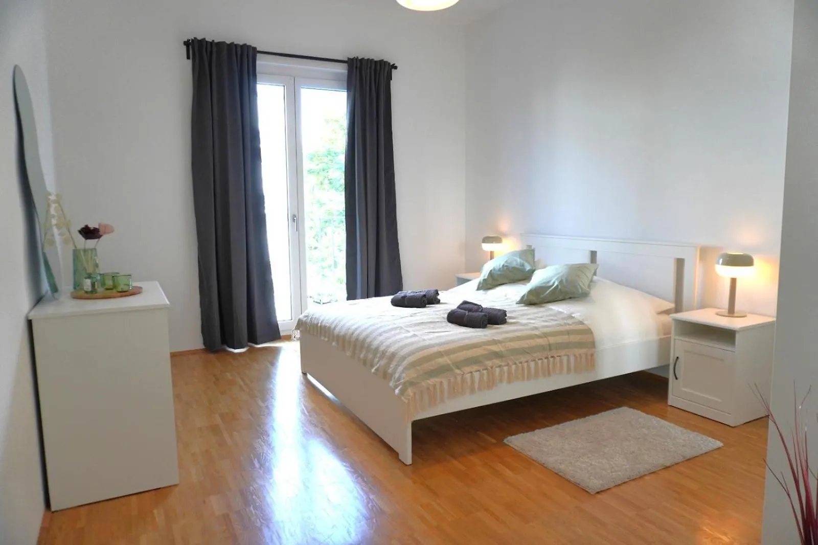 Privates Apartment In Westberlin - Jomi Stays