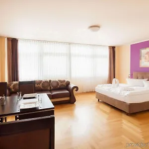 Apartament Youth Apartments - Ku'Damm, Berlin