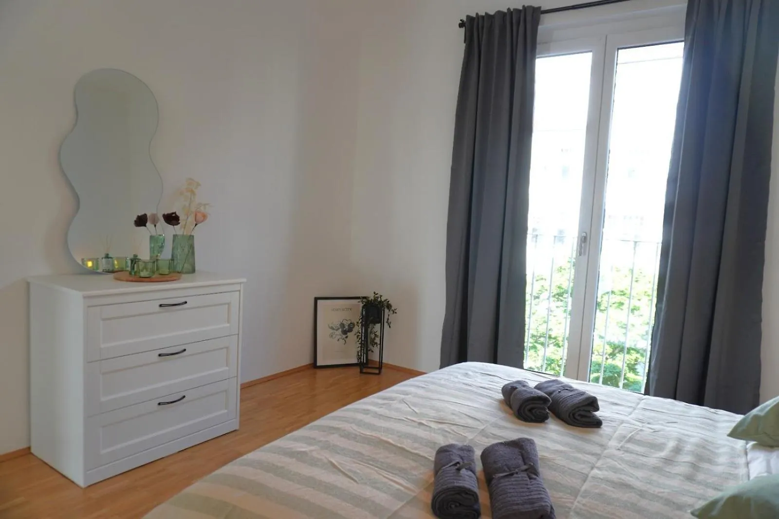 Privates Apartment In Westberlin - Jomi Stays  Berlin